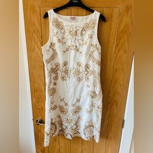 White & Tan Embroidered Sleeveless Shift Dress